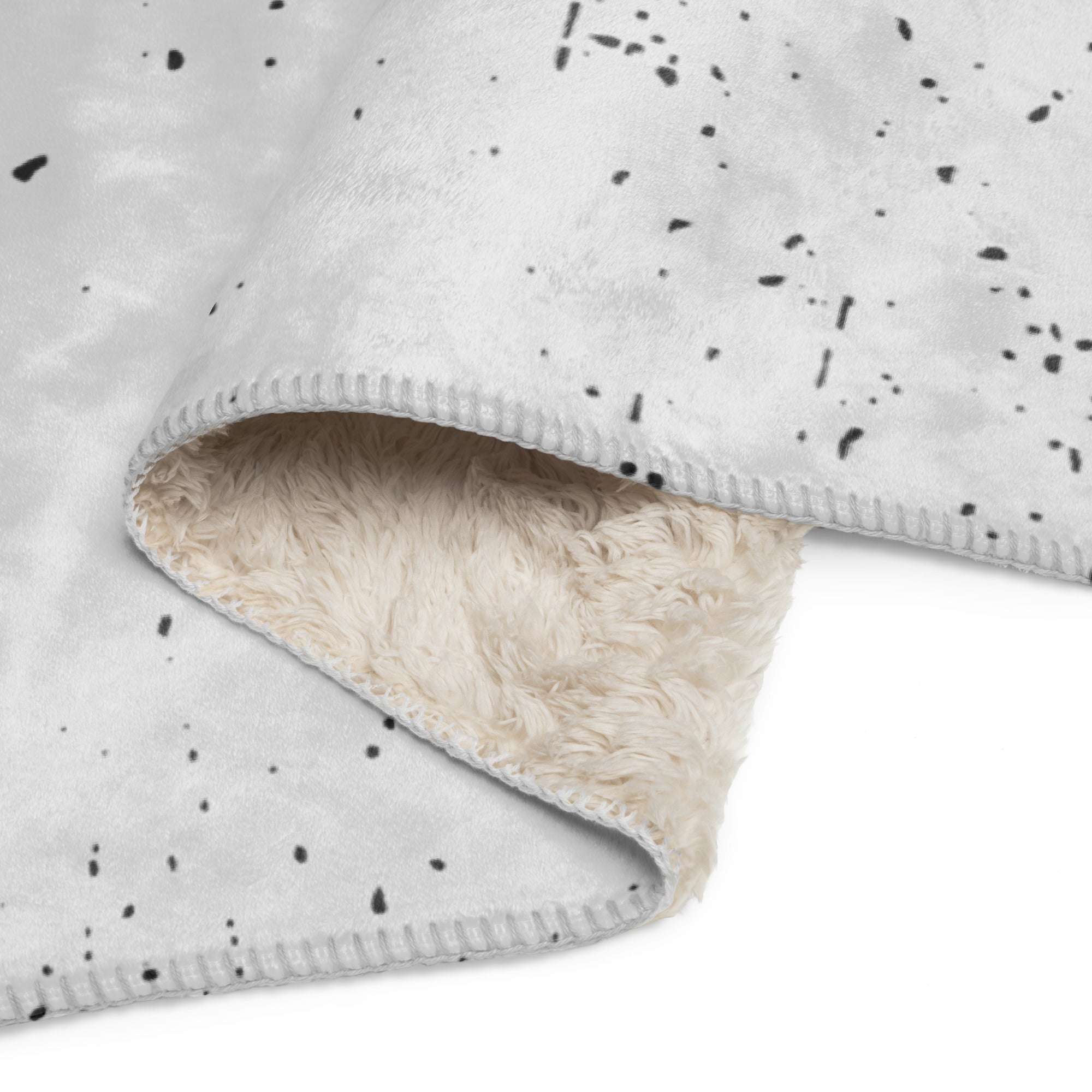 Mavrix Claw Sherpa blanket